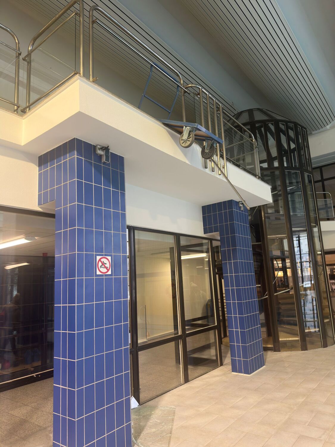 Gewaltvorfall in der Schwimmhalle des FFM
