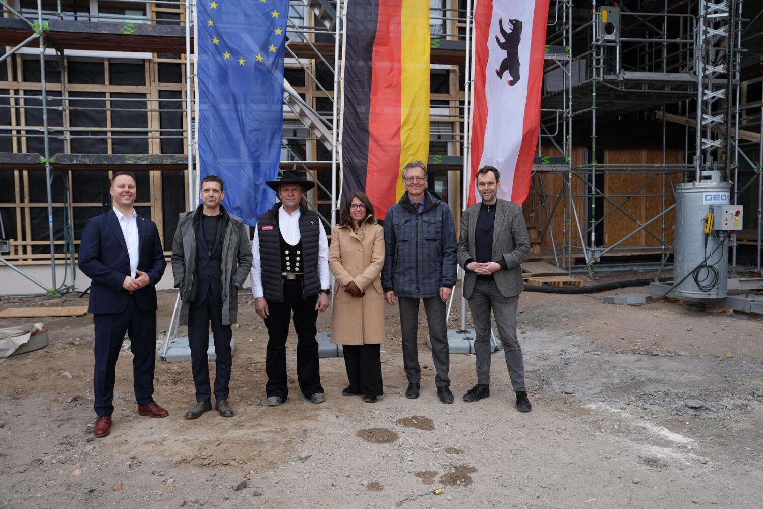 Richtfest für die Grundschule Haltoner Str.