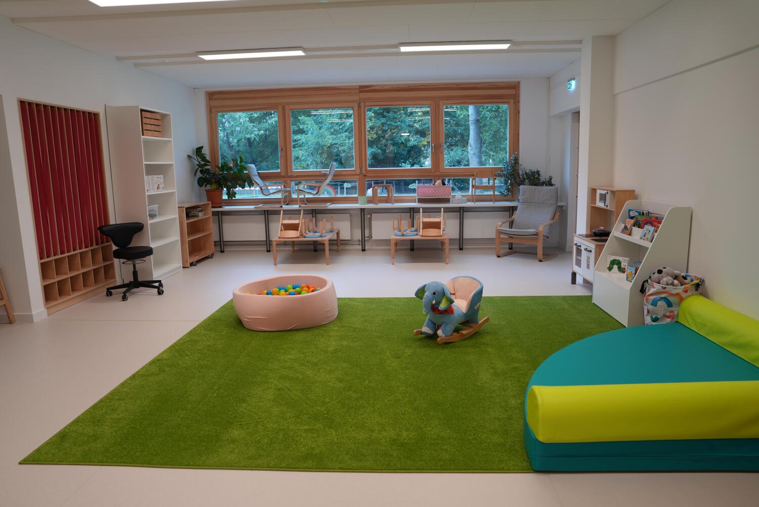 Innenraum in modernisierter Kita "Raupe Nimmersatt" in Marzahn