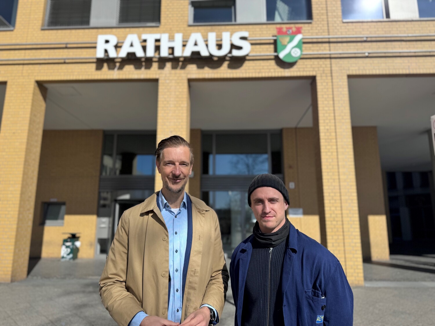 (v.l.n.r.) Jugendstadtrat Gordon Lemm, Kinder- und Jugendbeauftragter Paul Jurda
