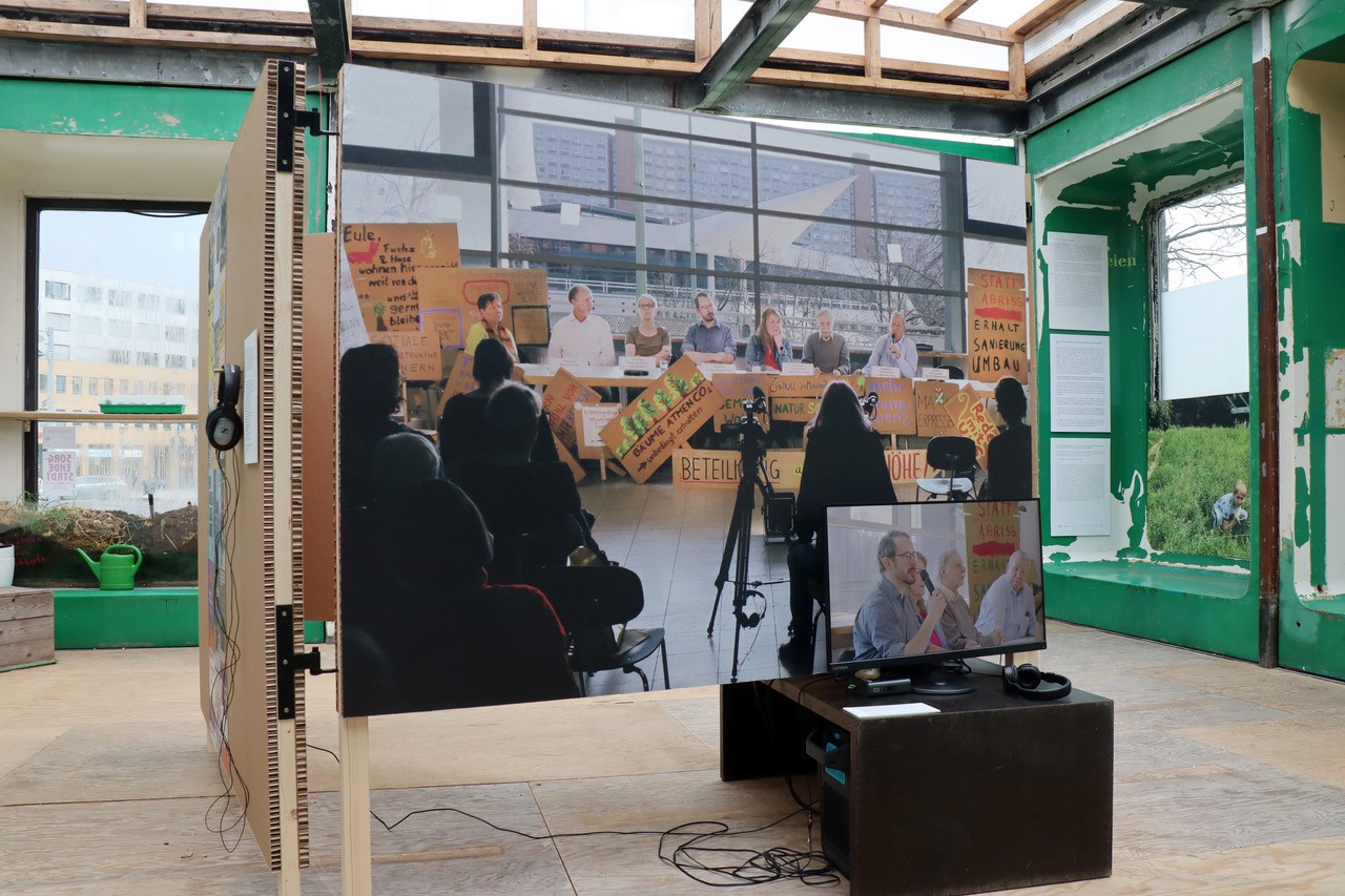 Ausstellung "Sorgende Stadt. Teil 2" im Pavillion am Alice-Salomon-Platz