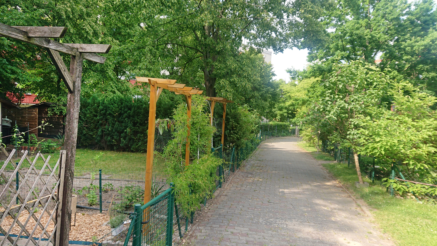 B-Plan 10-93 - Grundstück Auerbacher Ring 40, 42 - Mietergärten Bild 1