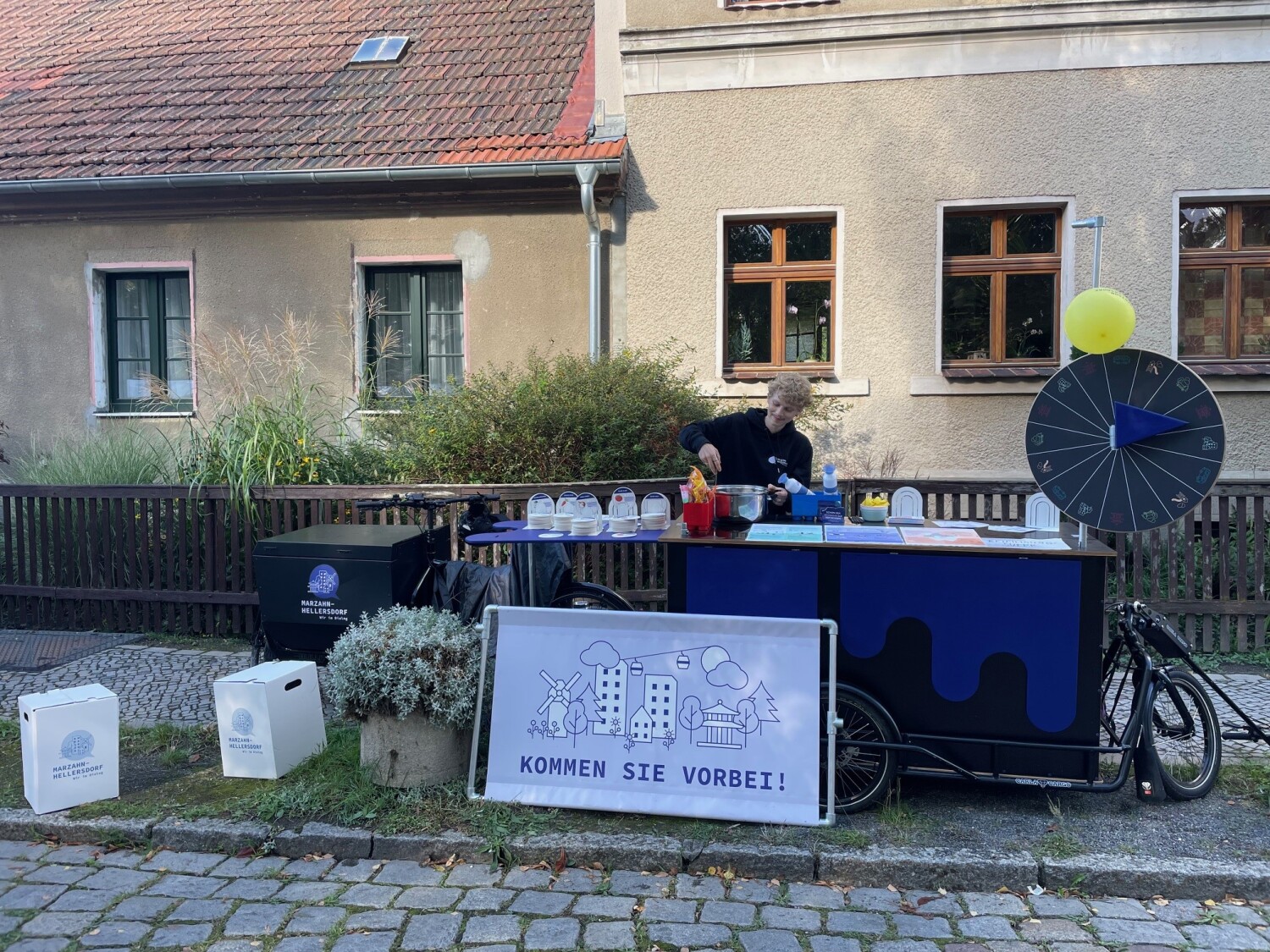 Beim Umweltfest in Alt-Marzahn: Die Beteiligungssuppe wird angerührt