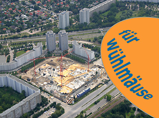 Luftbild einer Großbaustelle in Berlin-Marzahn