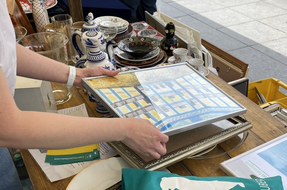 Spendenstand "Geschenke aus aller Welt"