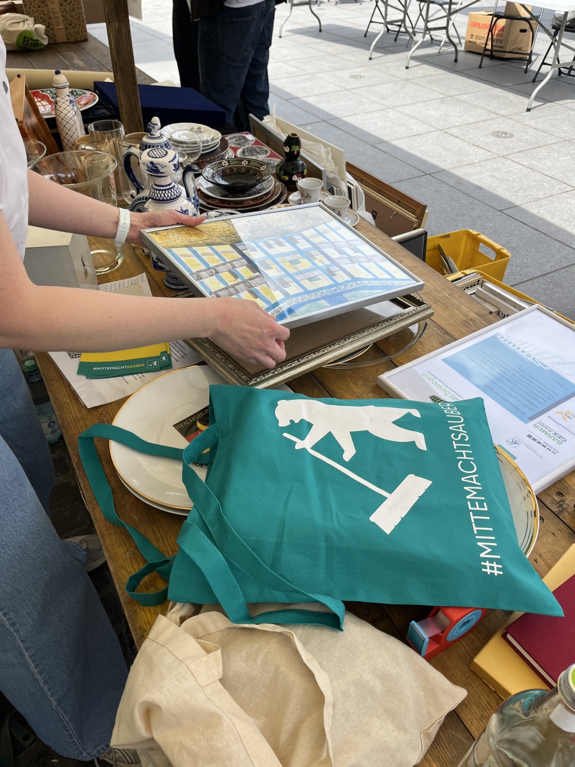Spendenstand "Geschenke aus aller Welt"