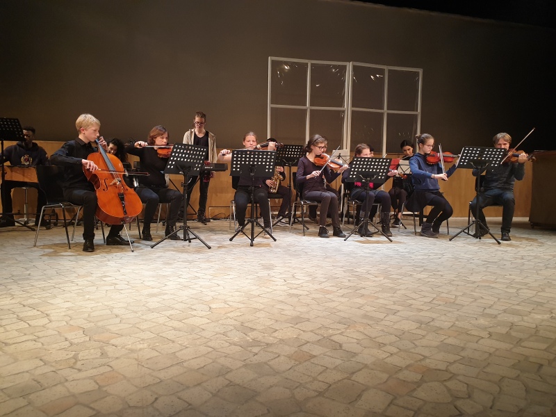 Klavierkonzert A-Dur von W.A. Mozart, aufgeführt vom Orchester des Lessing-Gymnasiums