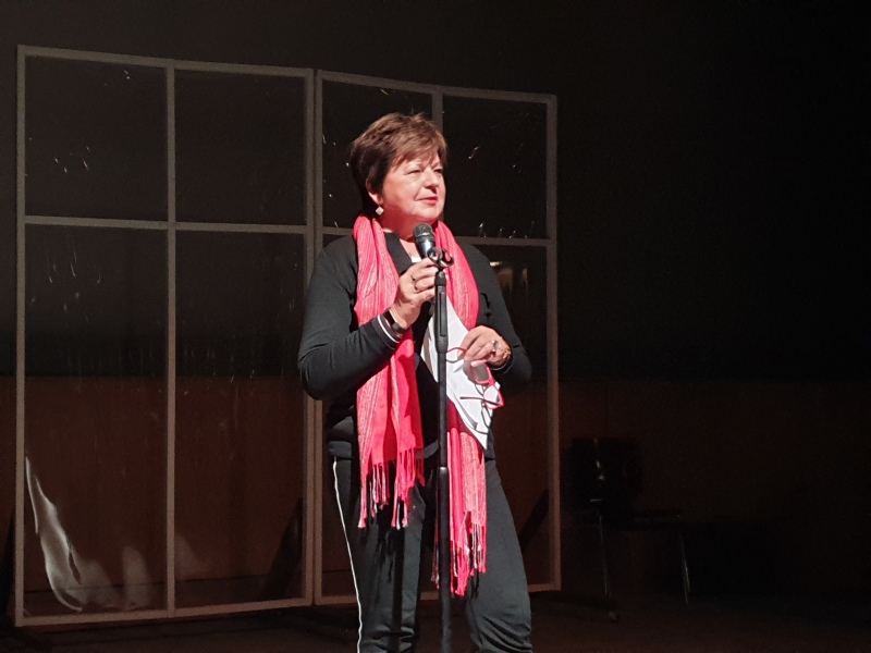 Sigrid Egidi-Fritz trug Grußworte der Senatorin für Bildung, Jugend und Wissenschaft vor