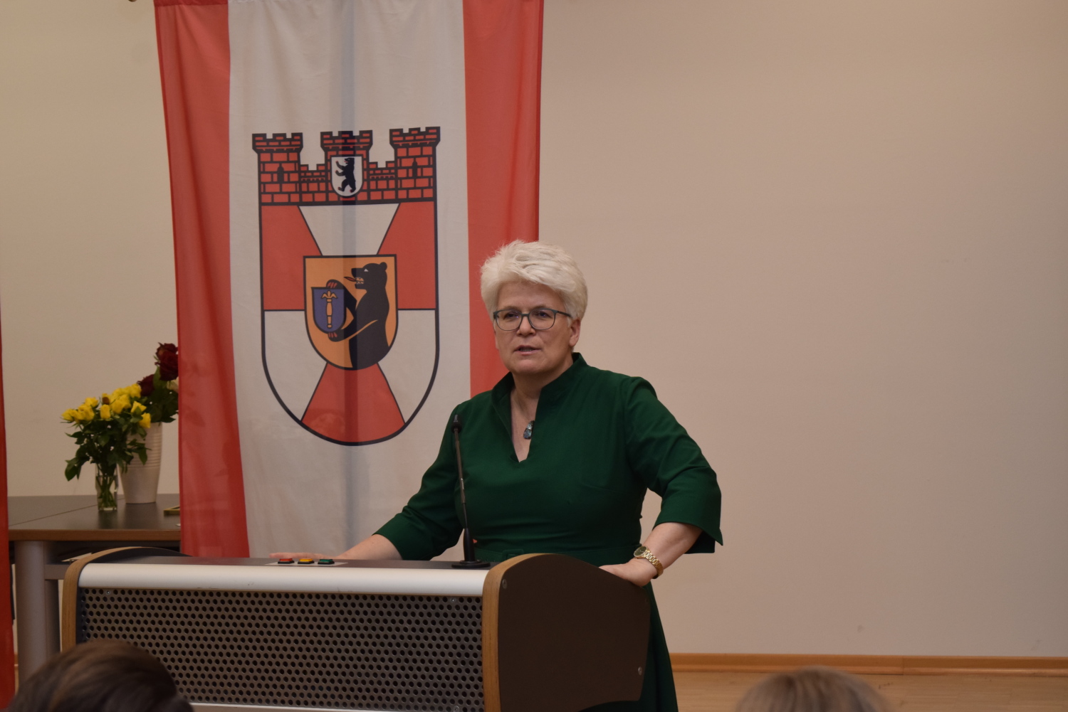Bezirksbürgermeisterin Stefanie Remlinger sprach bei der Verleihung des Integrationspreises 2024.