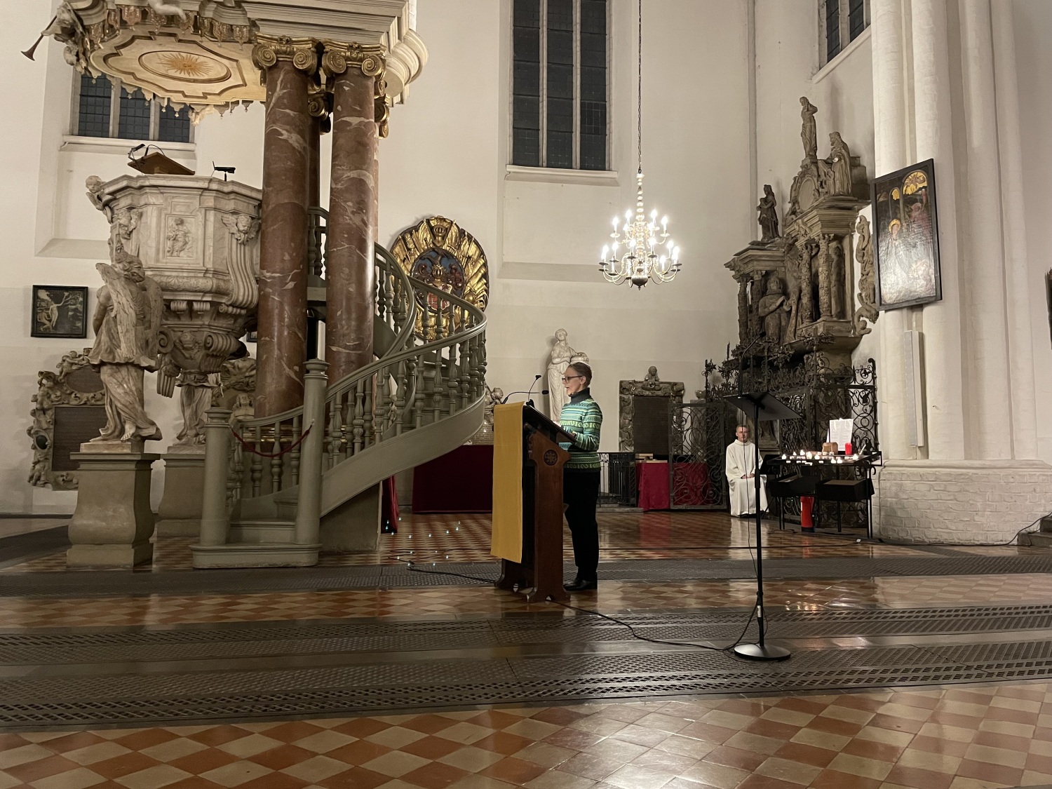 Trauerfeier-Verlesen der Namen