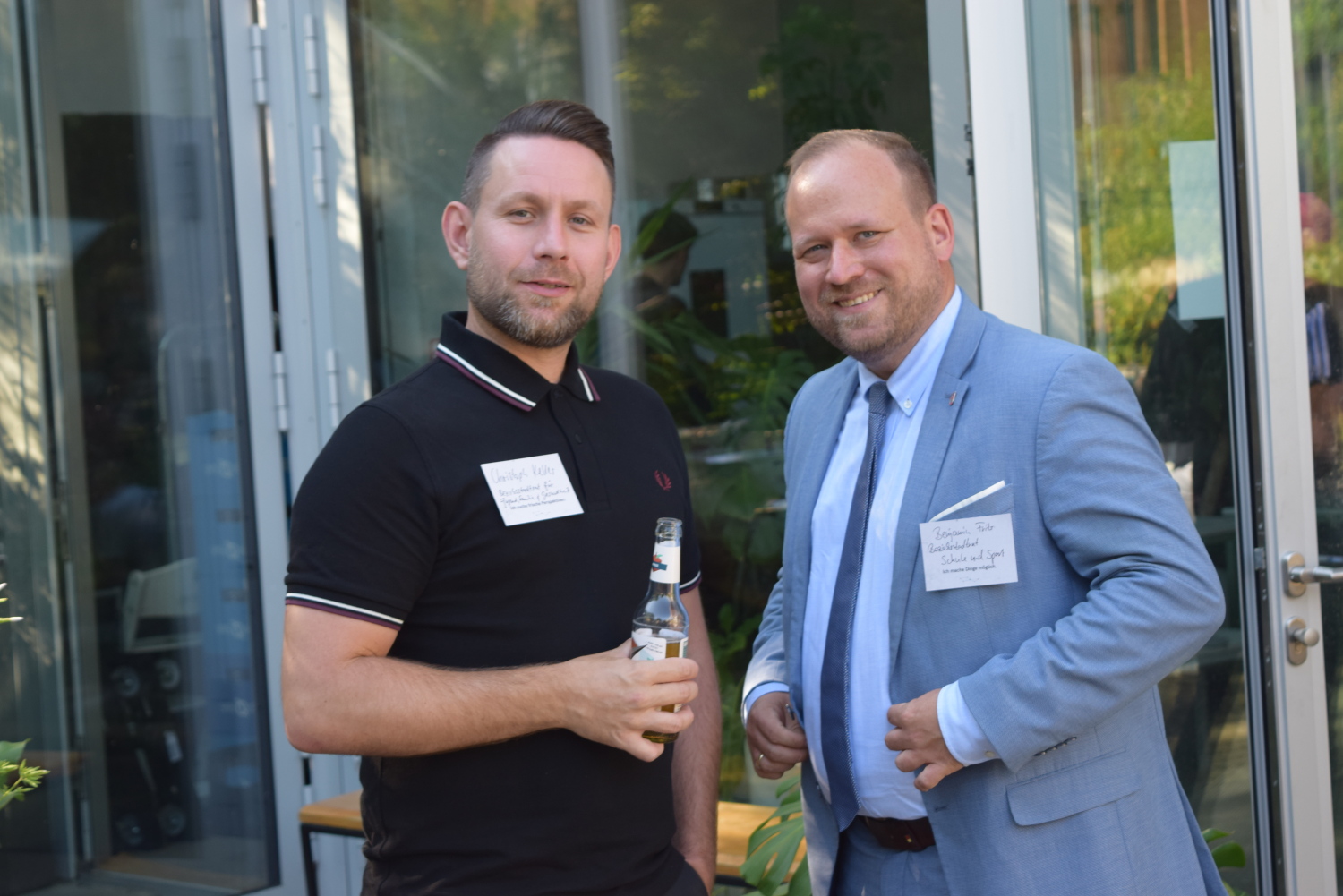 Im Gespräch: die Bezirksstadträte Christoph Keller (l.) und Benjamin Fritz.