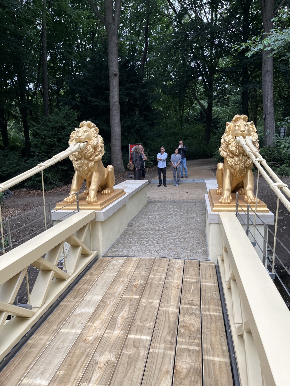 Wiedereröffnung der Löwenbrücke im Großen Tiergarten am 3. Juli 2025