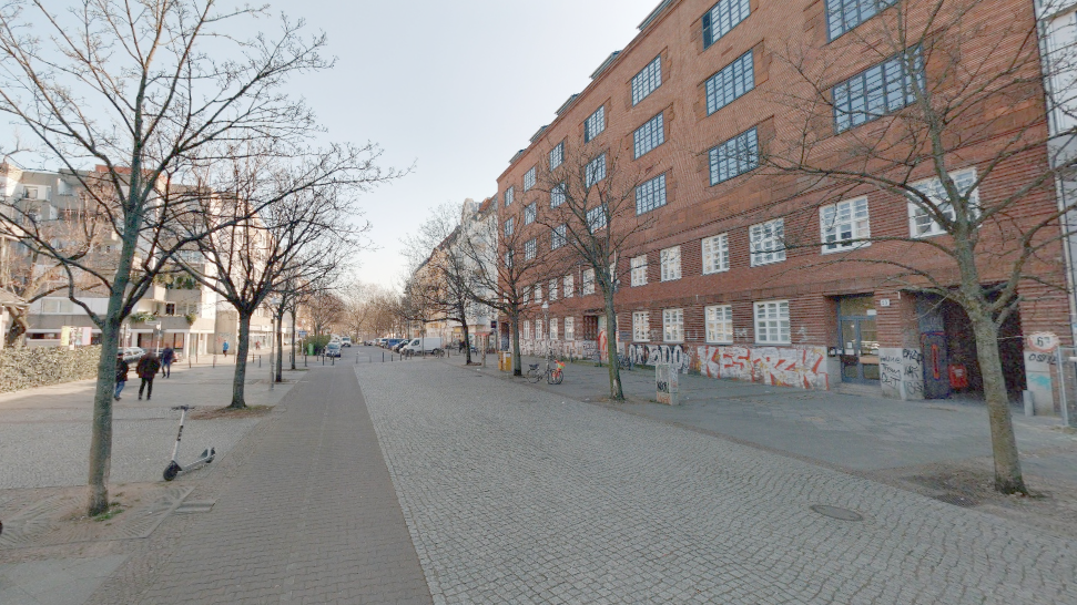 vor der Entsiegelungsmaßnahme in der Gerichtstraße