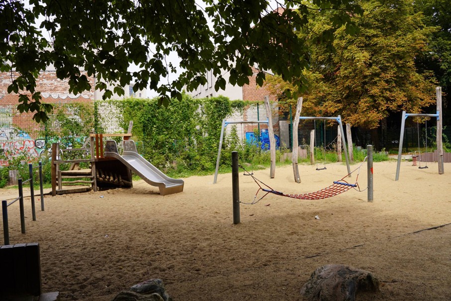 Spiel--und Bolzplatz Kolberger Strasse