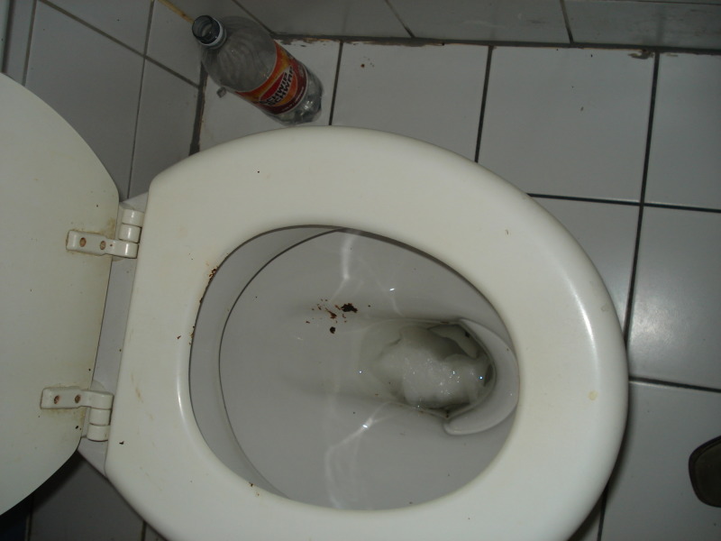 Personal-WC in einem Pizza-Lieferservice