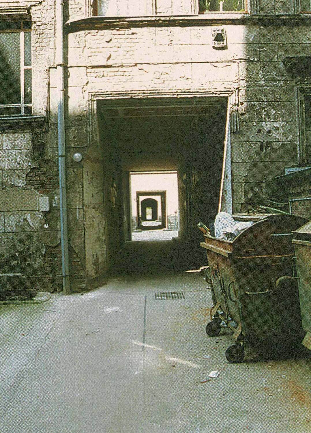 Kastanienallee 12