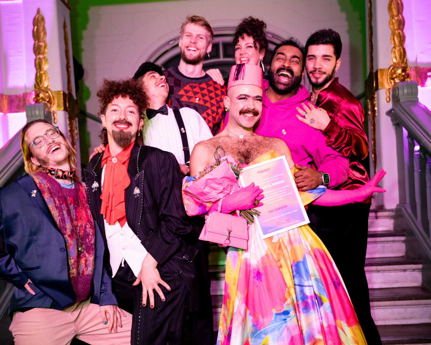 Preis für Einzelperson - The Darvish, hier gemeinsam mit dem Team vom tipsy bear