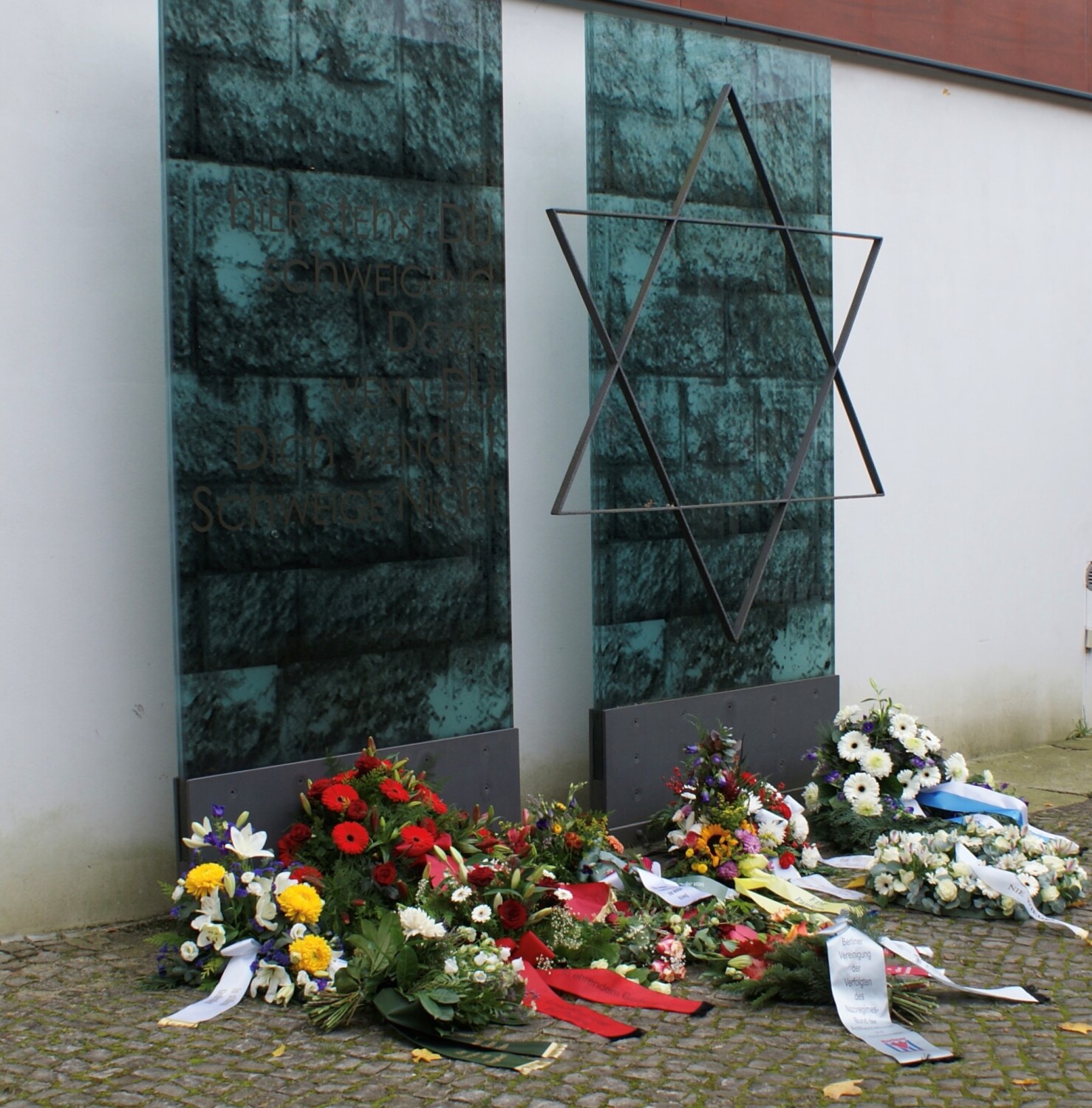 Kranzniederlegung 9. November 2023 - Jüdischer Friedhof Schönhauser Allee
