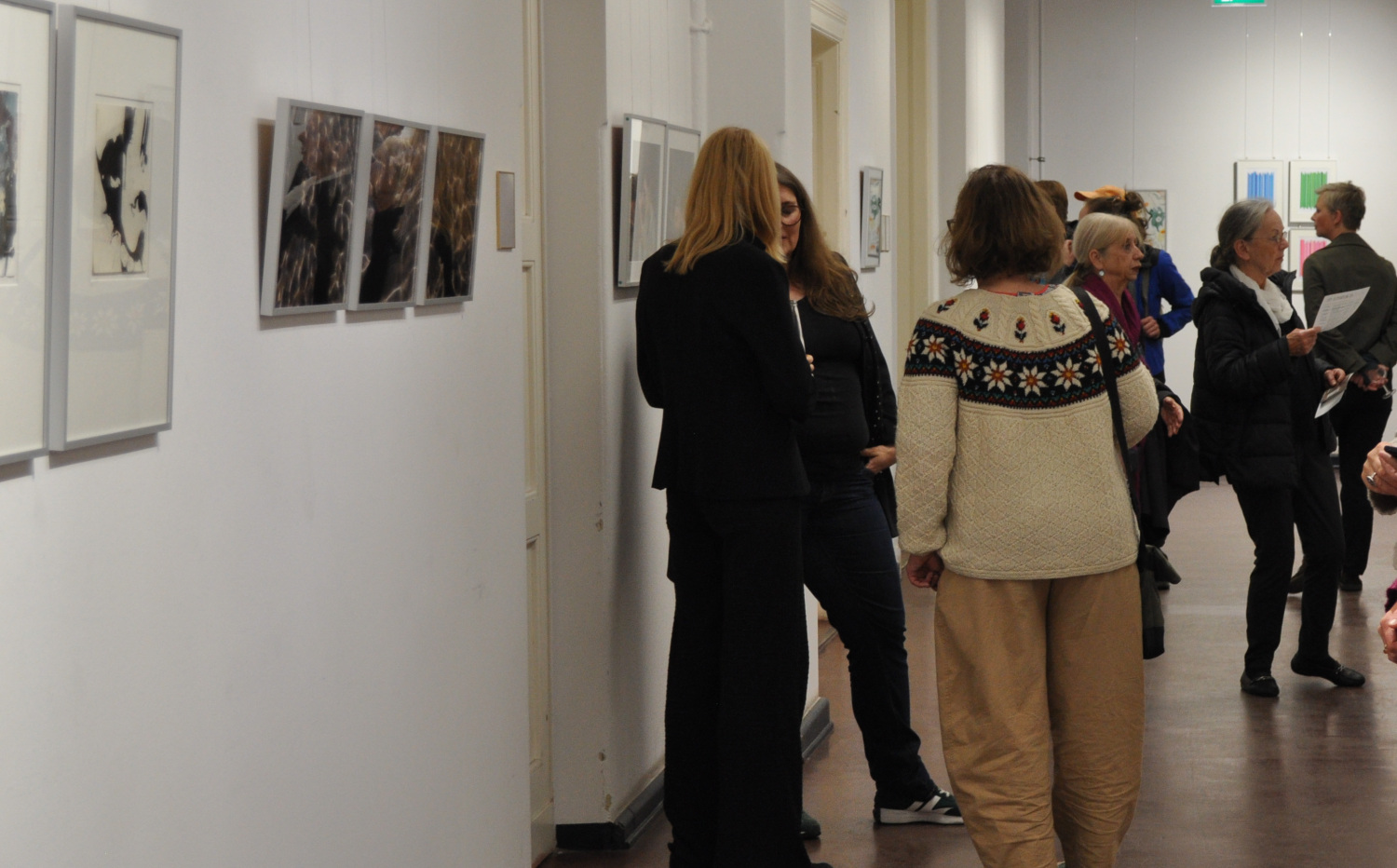 IST SITUATION 25: Während der Ausstellungseröffnung