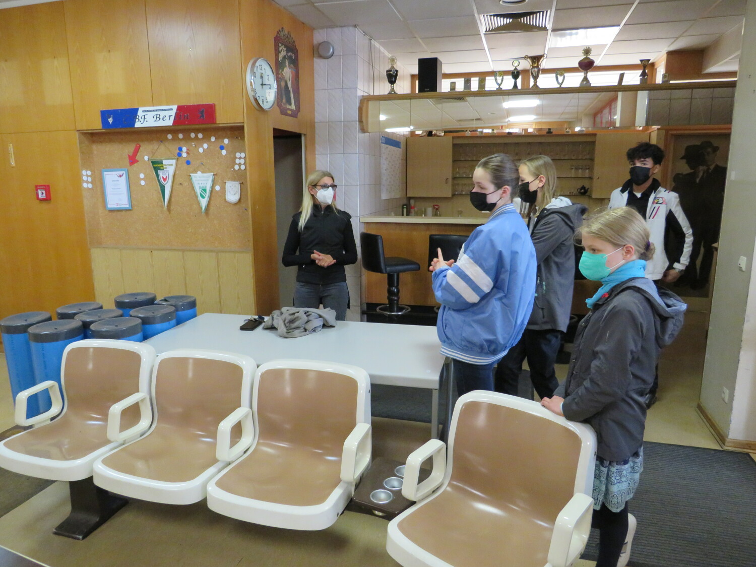 Besichtigung der Bowlinganlage im Centre Talma