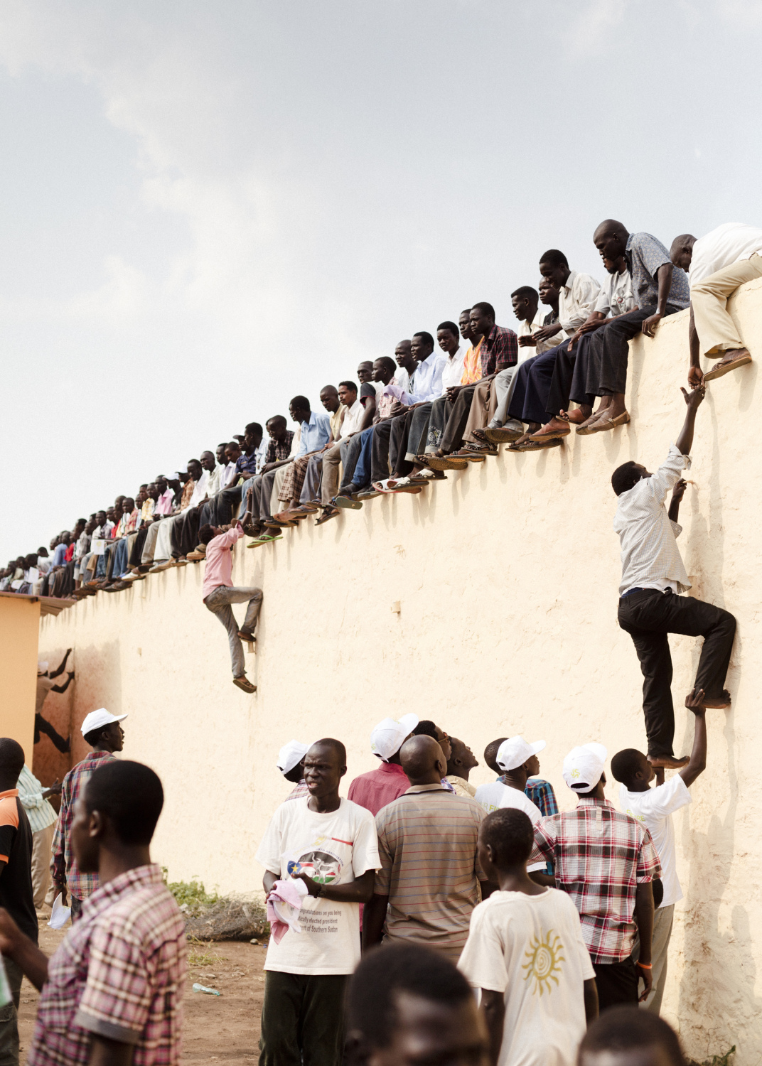 Espen Eichhöfer: Juba Stadium (Aus der Serie: Ein Staat entsteht), 2011, Fotografie, 100 cm x 70 cm