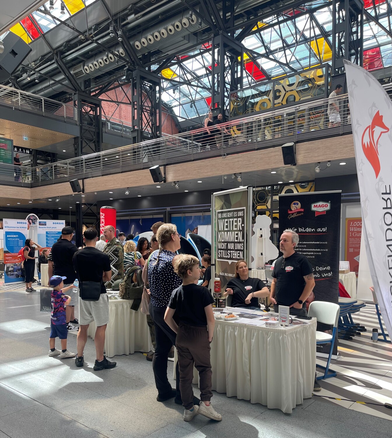 Persönlicher Austausch mit den Unternehmen rund um die Wege in die Ausbildung