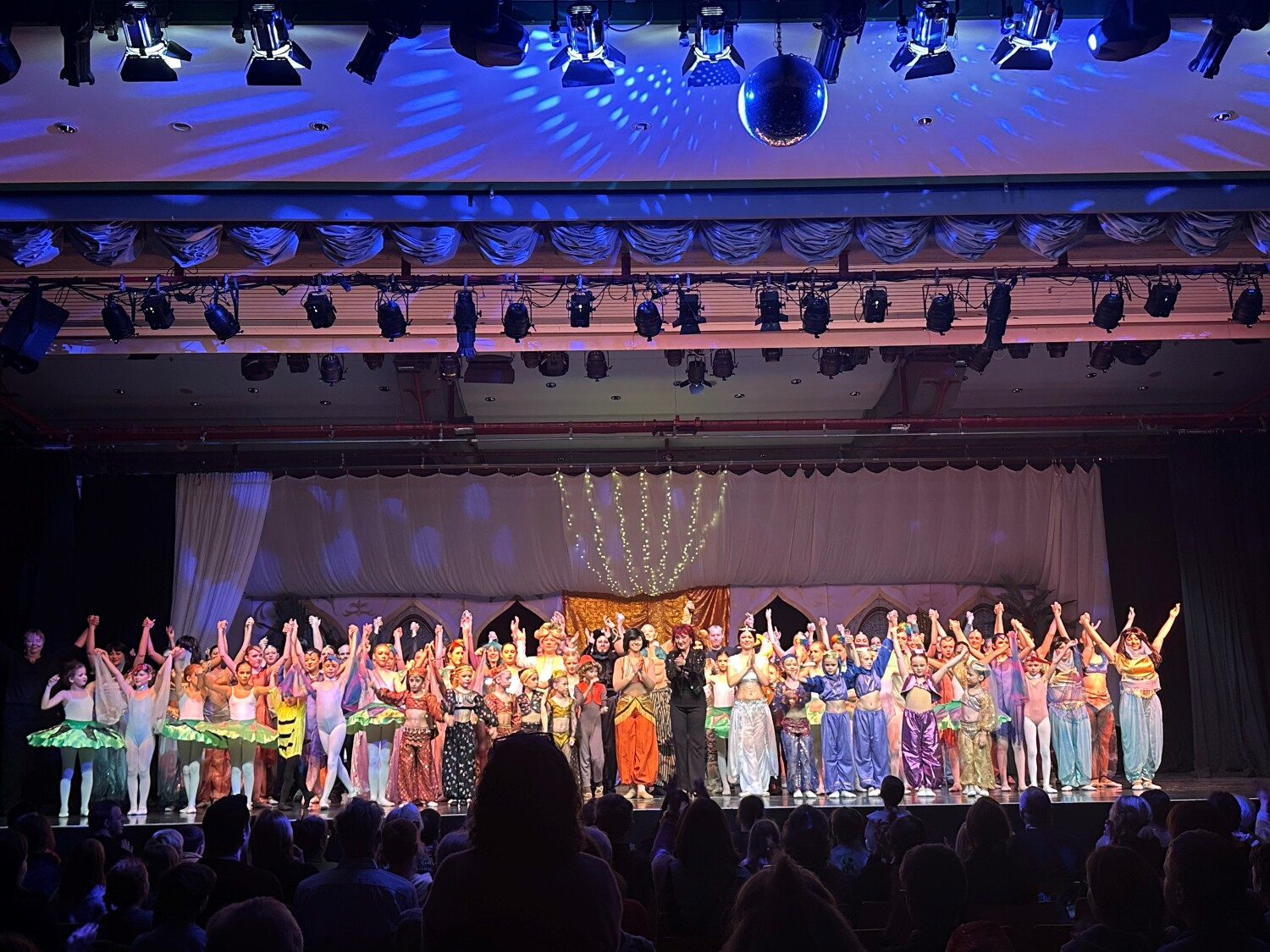 Langer und verdienter Applaus für die Art of Dance Company