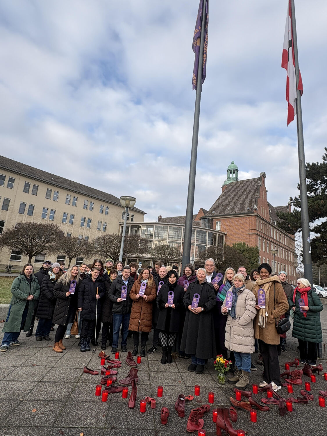 Reinickendorfer Zeichen gegen Gewalt an Frauen und Mädchen