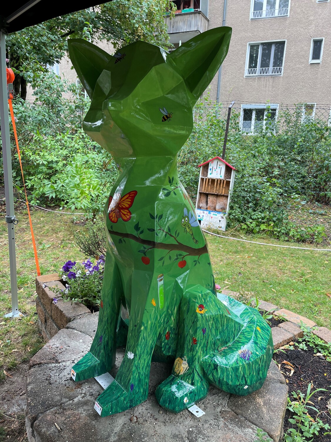 Ein neuer Mitbewohner in der Kita Apfelbäumchen. Fuchs gestaltet von der Künstlerin Sonja Rörig