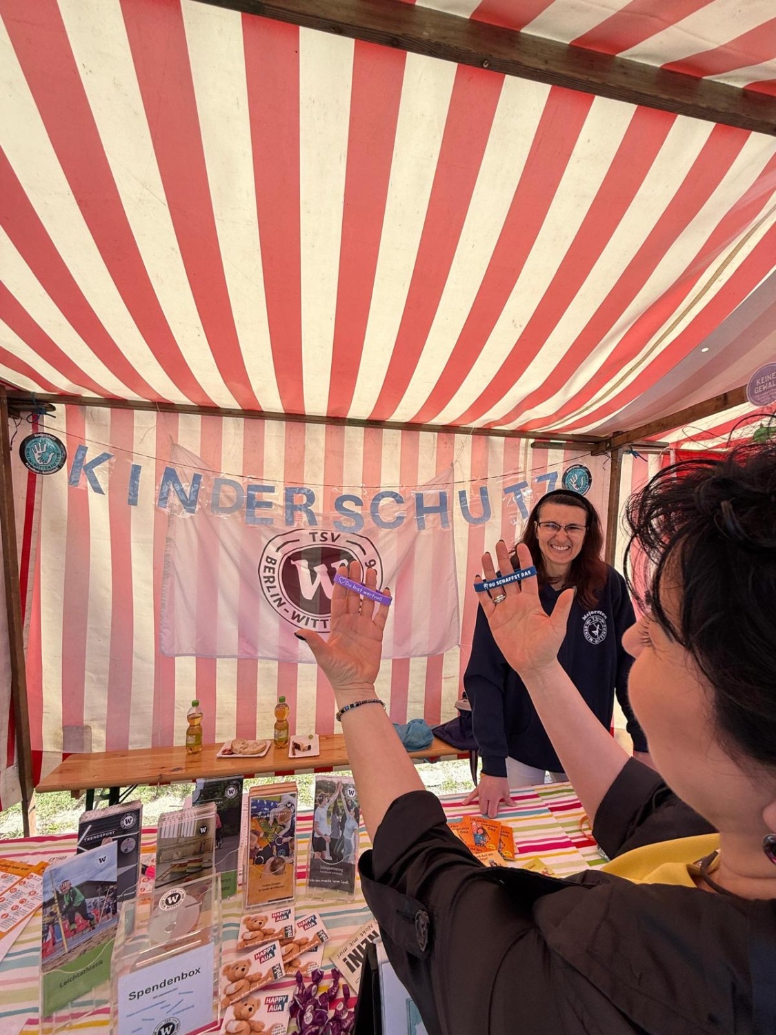 Beeindruckt von der Vereinsarbeit