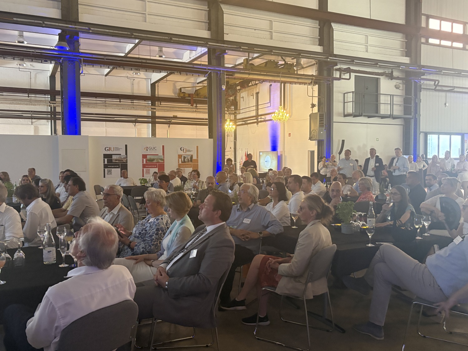 Wirtschaftsempfang 2026 in der alten Werkhalle des GUC-Campus.