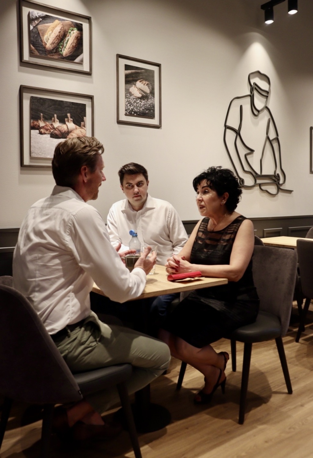 Gemütliche Sitzgruppen laden zu Gesprächen ein.