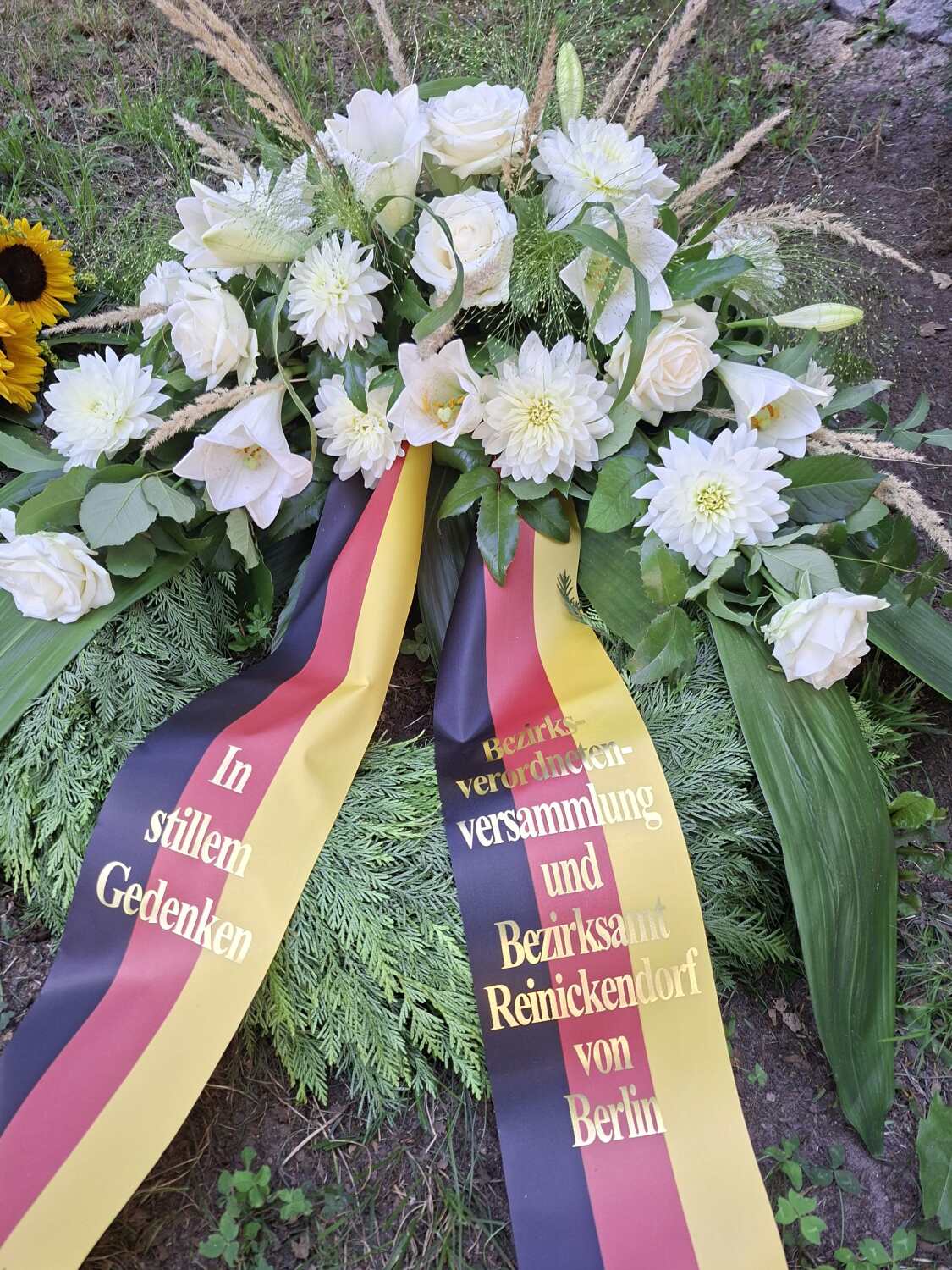 Gemeinsamer Gedenkkranz der BVV und des BA Reinickendorf