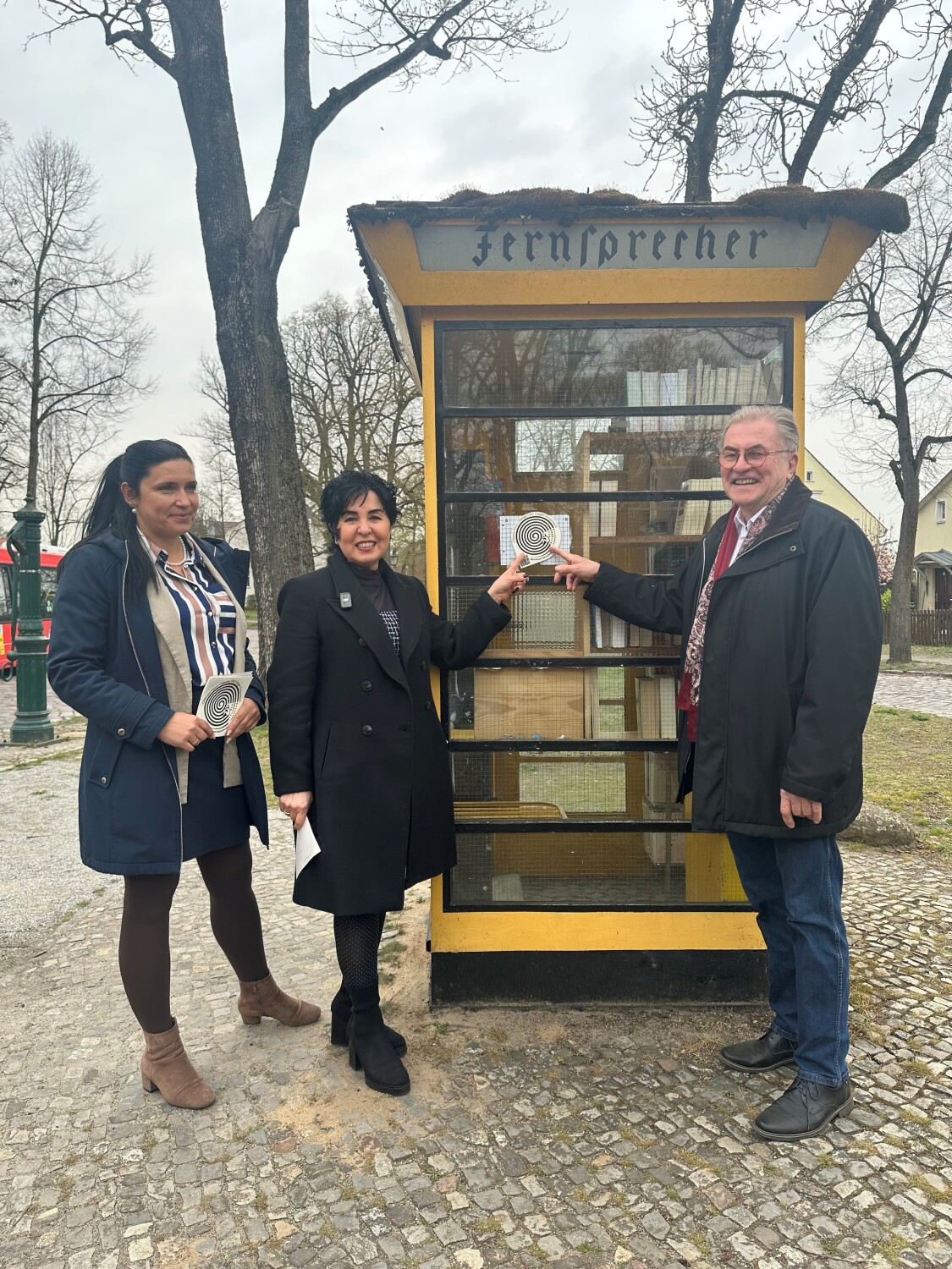 Bücherboxx Lübars in Kombination mit der Quasselbank