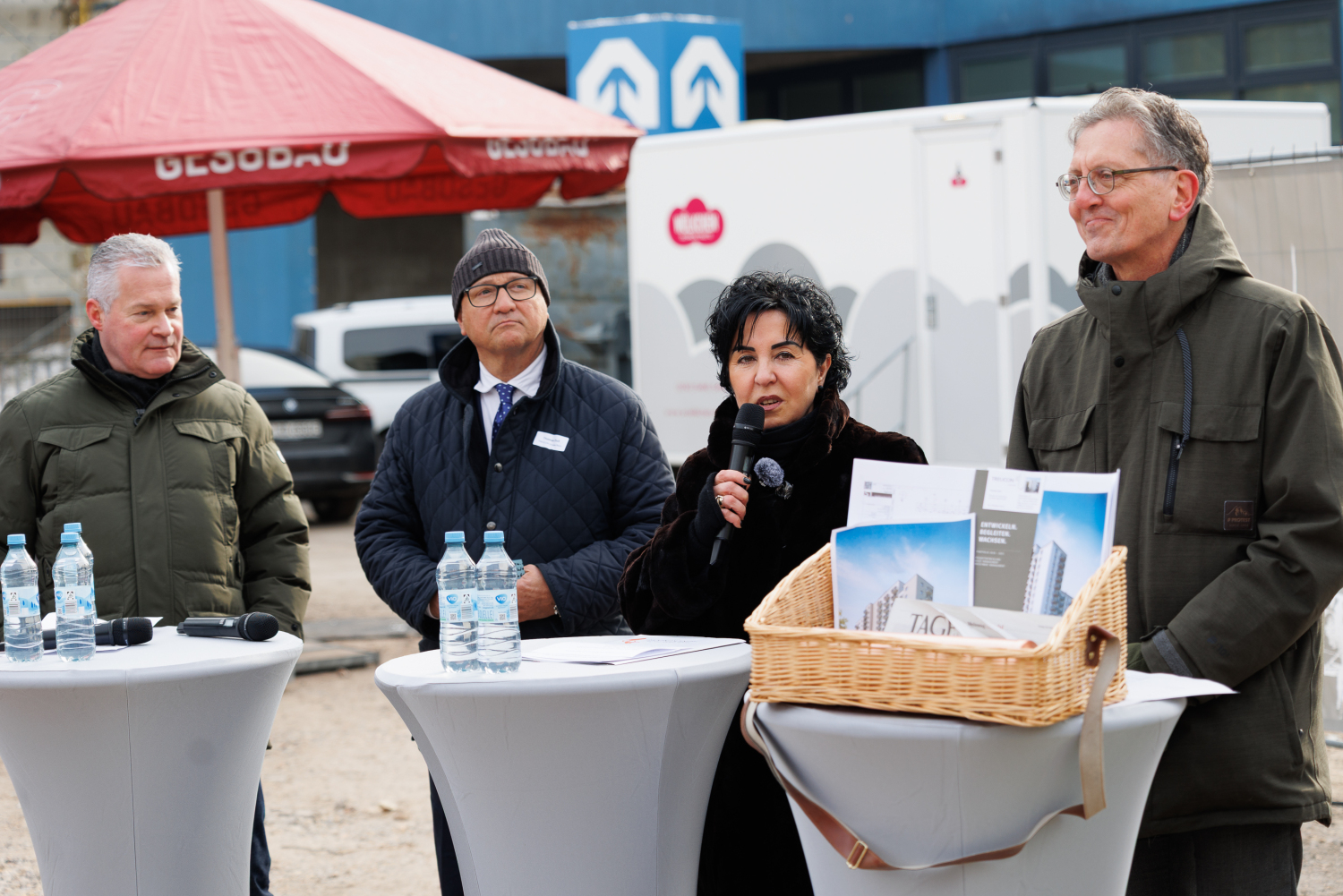 Grundsteinlegung Wilhelmsruher Damm 150