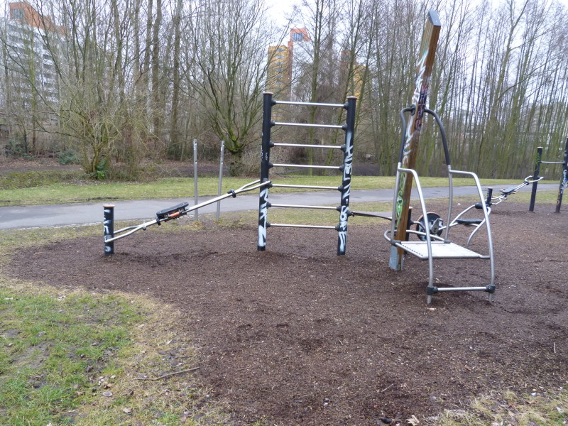 Fitnessplatz Mittelfeldbecken 4