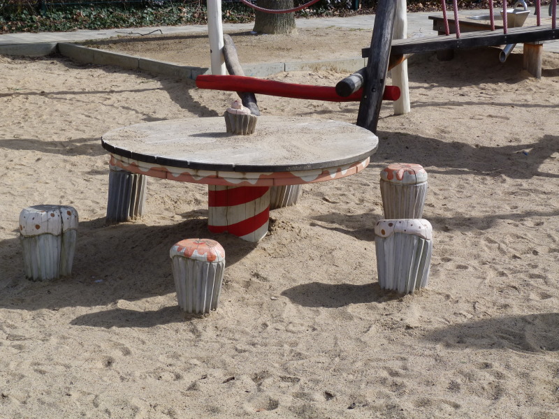 Spielplatz Letteallee 3