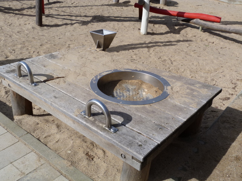 Spielplatz Letteallee 5