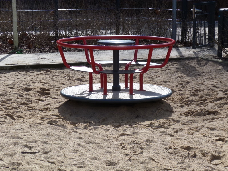 Spielplatz Letteallee 6