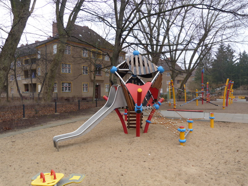 Spielplatz Am Breitkopfbecken 2