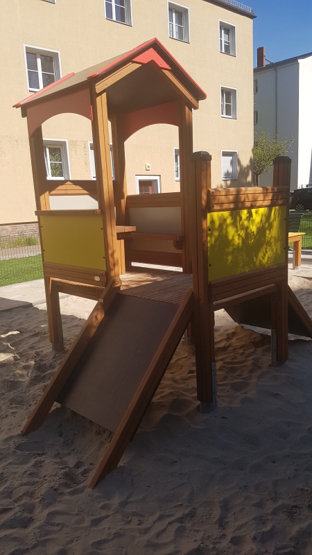 Spielplatz Amendestraße/ Hausotterstraße 3