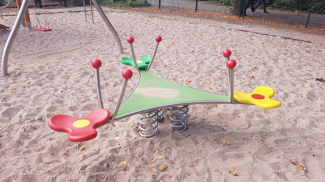 Spielplatz Eichborndamm 4