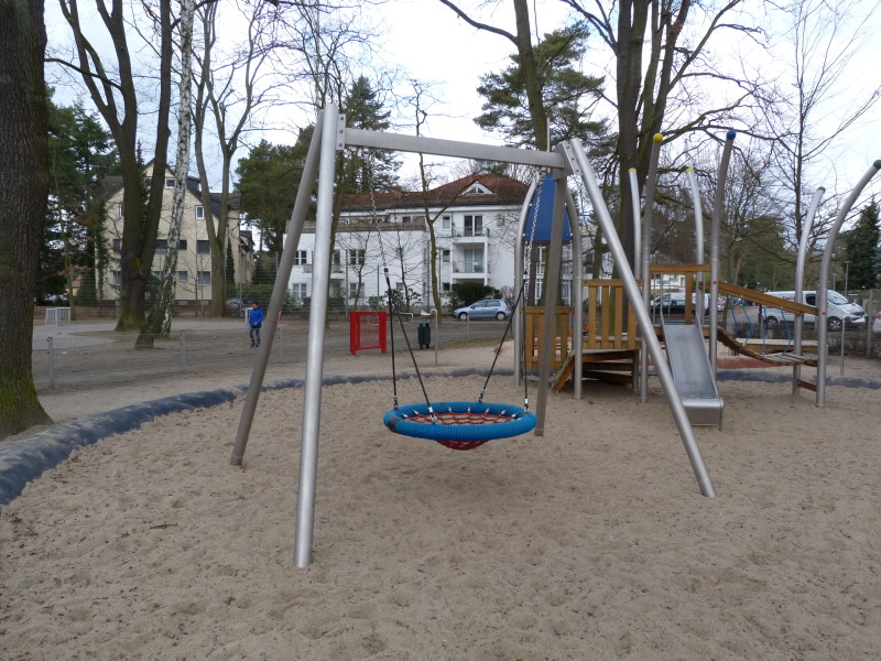 Spielplatz Falkenplatz 3