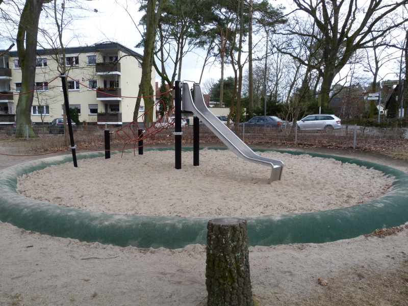 Spielplatz Falkenplatz 4