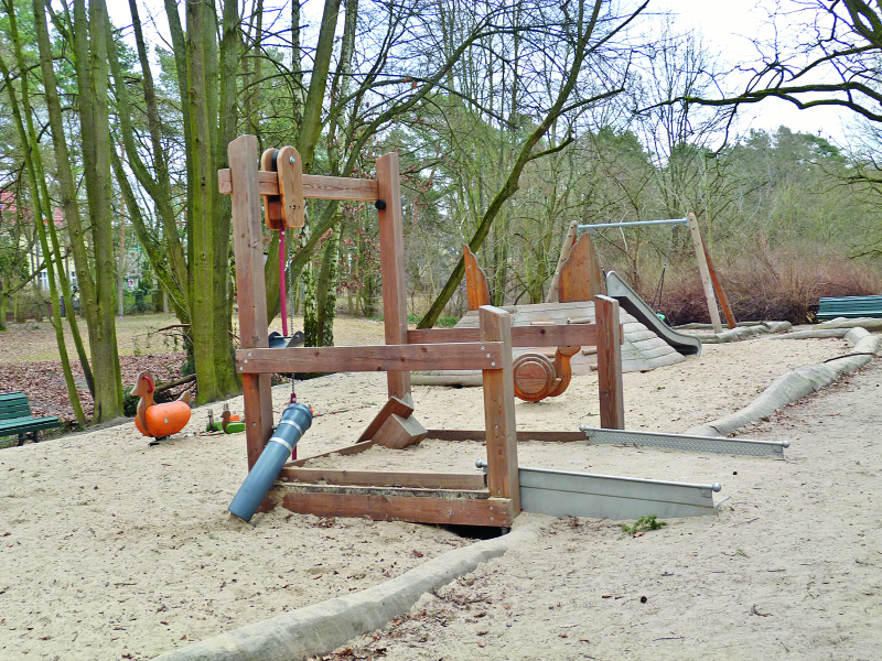 Spielplatz Im Erpelgrund 1