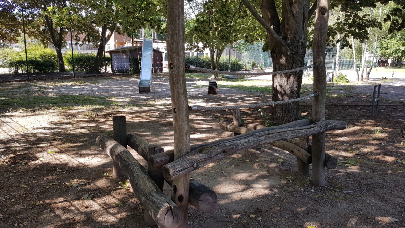 Spielplatz Lindauer Allee 59-61 3