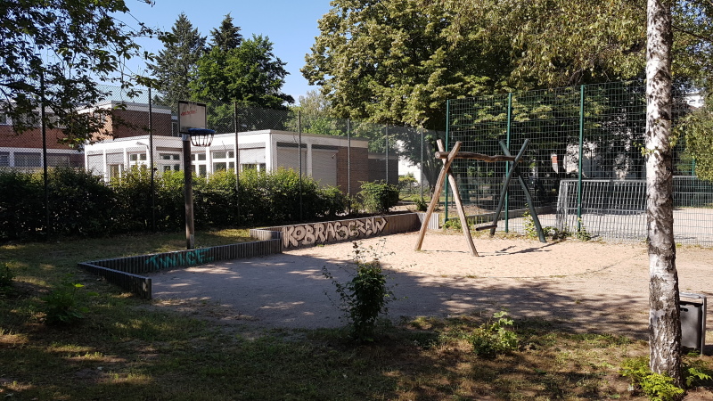Spielplatz Lindauer Allee 59-61 4
