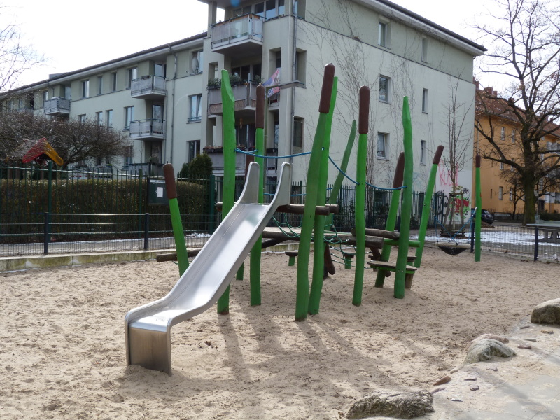 Spielplatz Mittelbruchzeile/ Kühleweinstraße 2