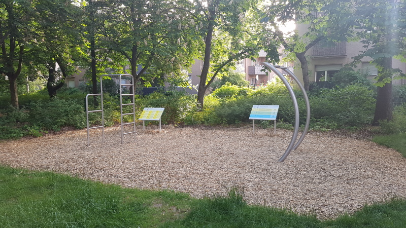 Spielplatz Waldstraße 37 2
