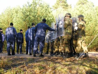 erste_handgreiflichkeiten